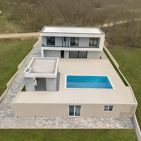 Oasis For With Heated Pool * Imotski