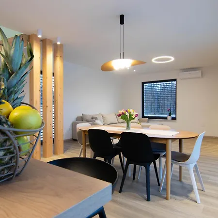 Holiday home Oasis For With Heated Pool