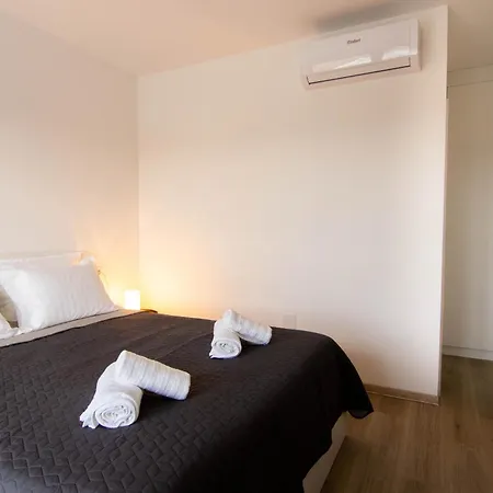 Holiday home Oasis For With Heated Pool *