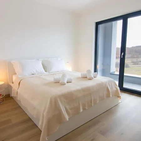 Oasis For With Heated Pool Imotski